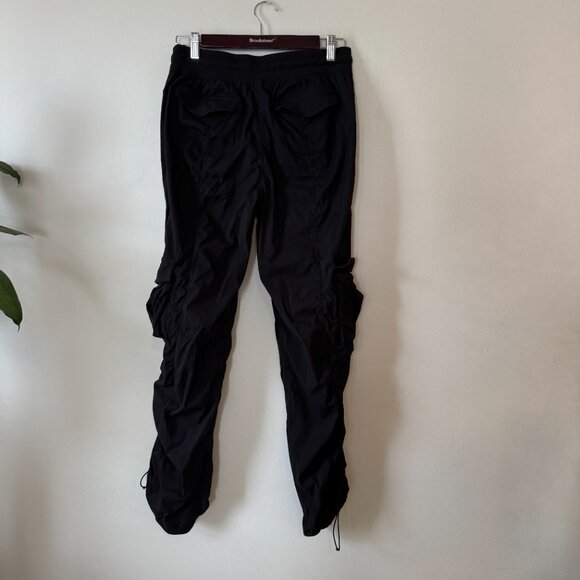 Lululemon Dance Studio Relaxed-Fit Mid-Rise Cargo Pant Black - Picture 2 of 9